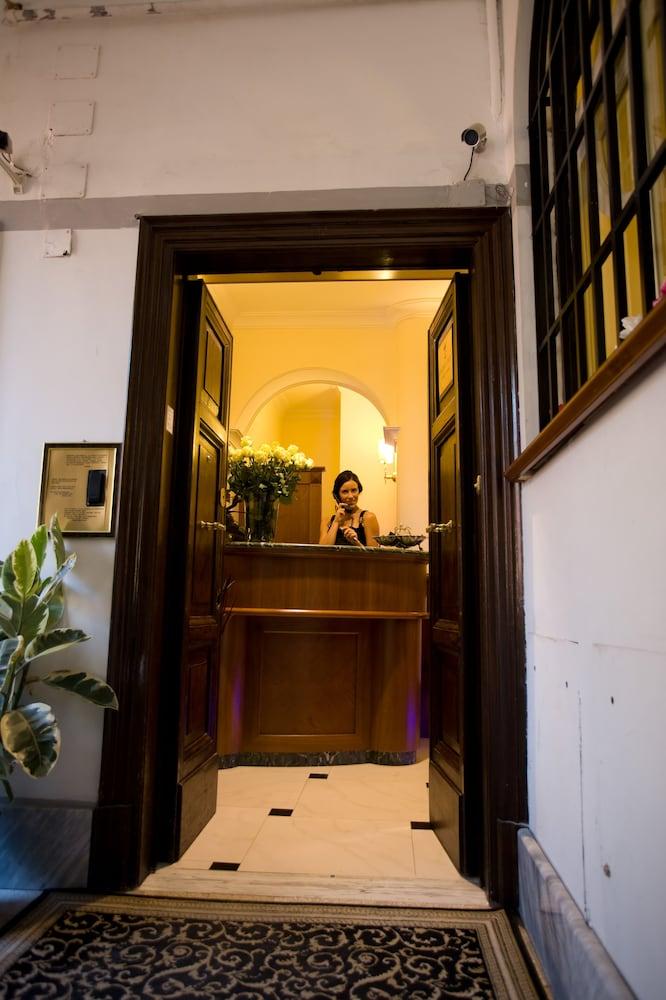 Esedra Inn Rom Exteriör bild